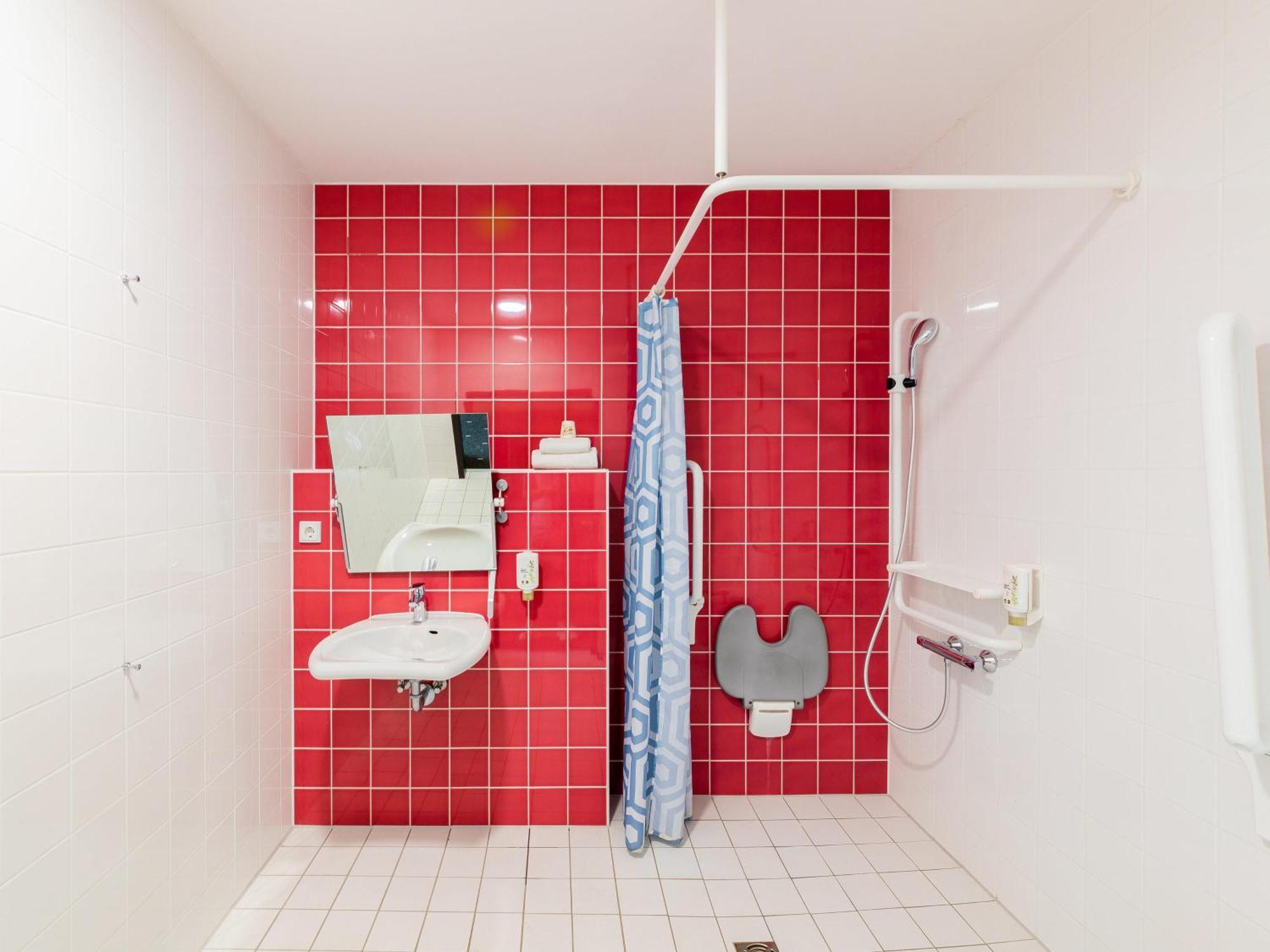 Düsseldorf-airport Hotel 2*